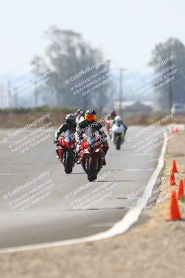 media/Sep-20-2025-TrackDaz (Sat) [[27f0cde673]]/B Group/220pm (Turn 9)/